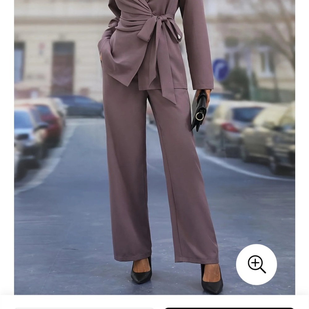 Elegant Women's Jumpsuit in Taupe